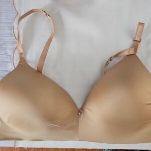 Chic Nude Women's Bra